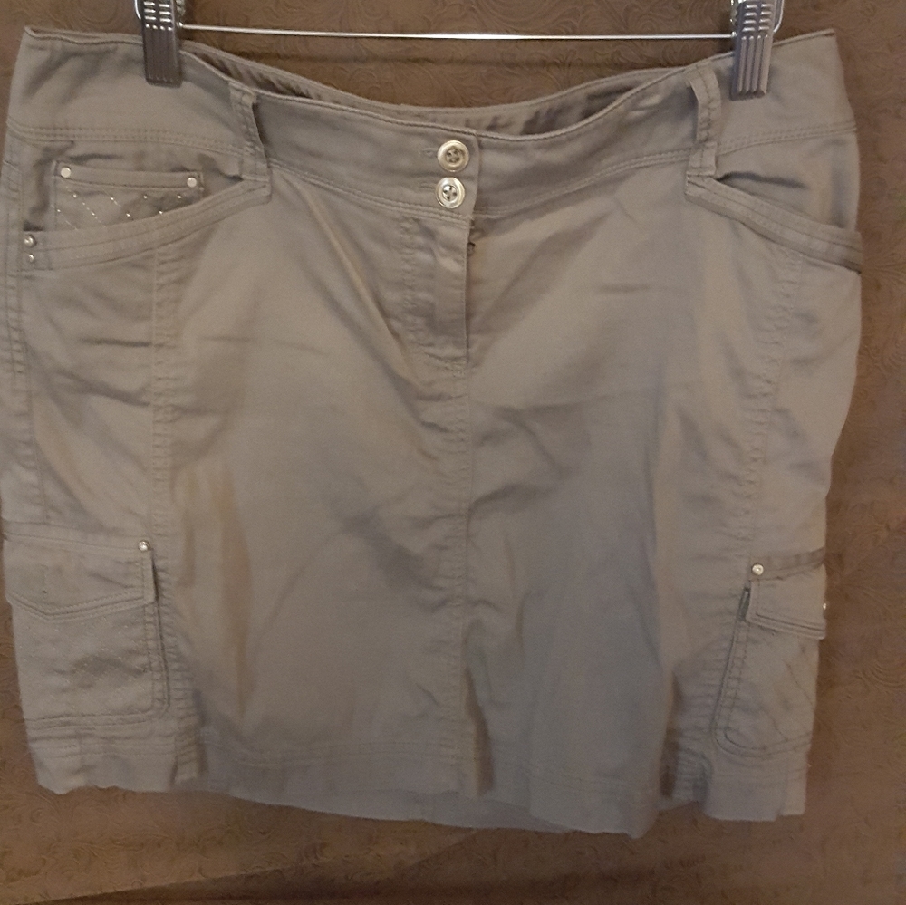 White House Black Market skirt size 10